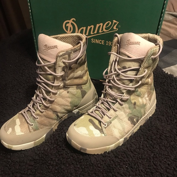Danner 8in Multicam Military Boot 